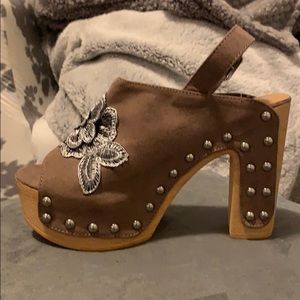 Bamboo Strappy Cage Chunky Heel